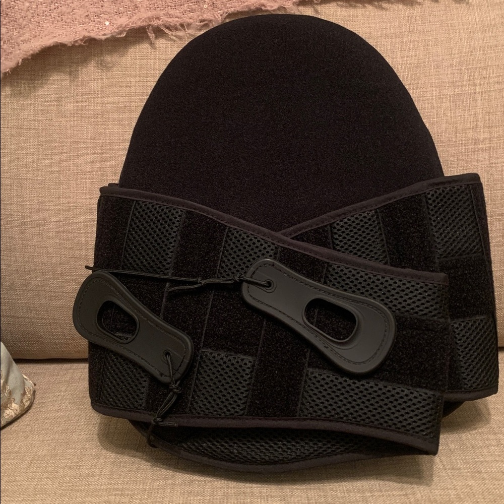 ISO Lumbar Back Brace V - Black